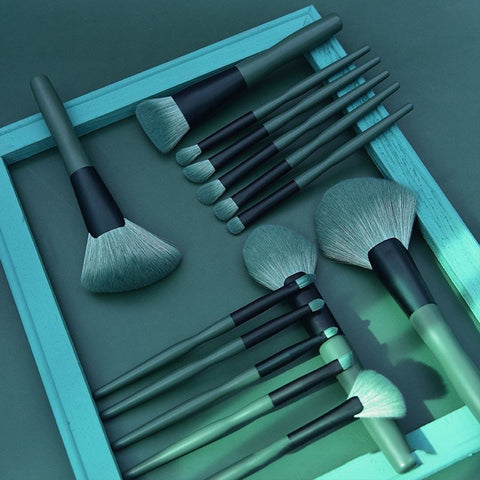 14 Piece Cosmetic/Make up Super Soft Brush Set - For Loose Powder and Eye Shadow Brushes Set
